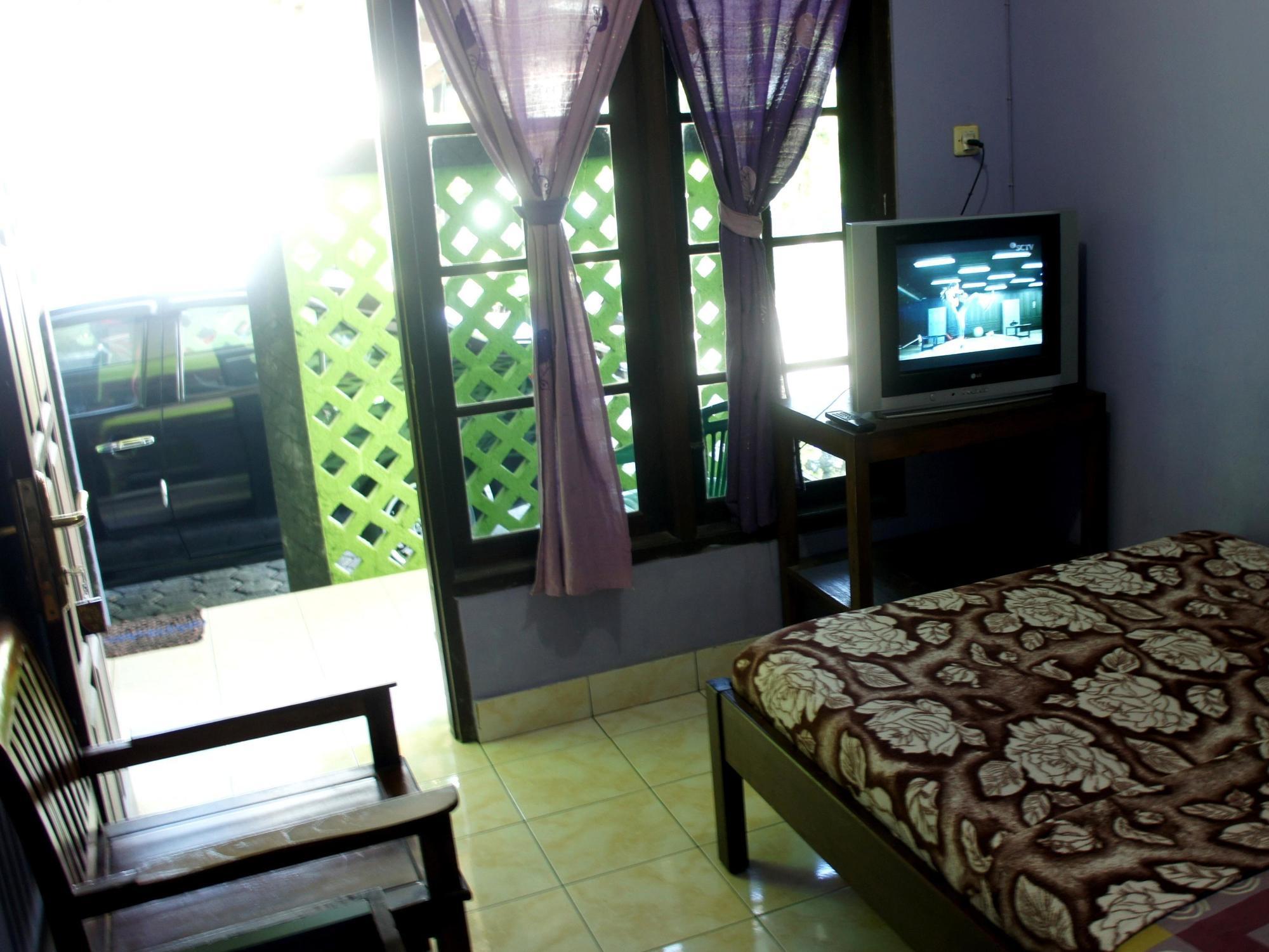 Bayu Murti Homestay Yogyakarta Exterior photo